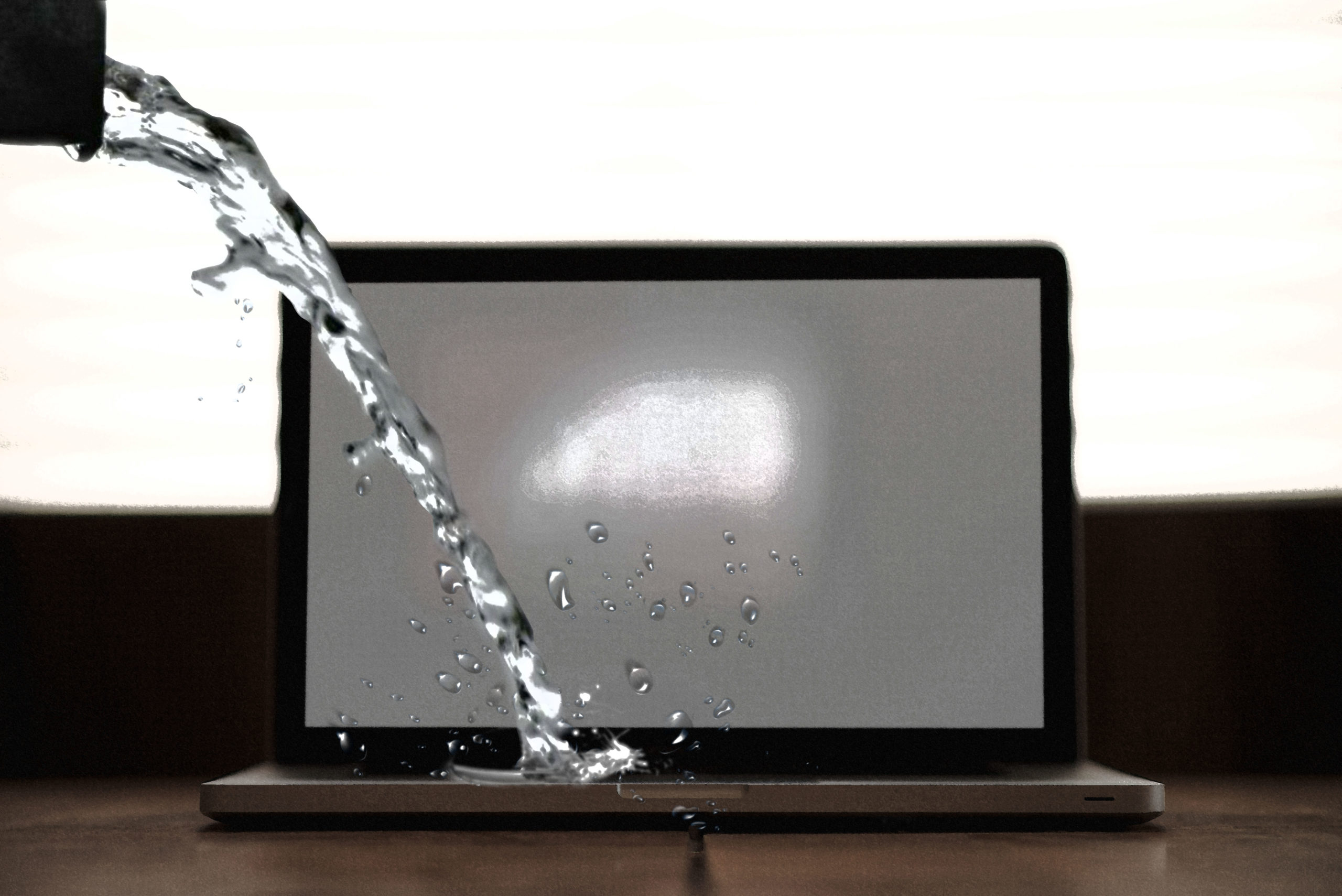 Как правильно лить воду. Ноутбук в воде. Макбук в воде. Пролили жидкость на ноутбук. Пролили воду на ноутбук.